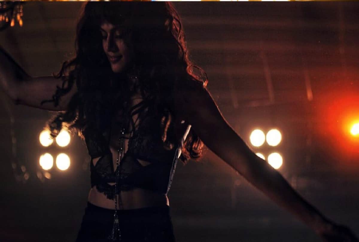 taapsee panuu and saqib saleem starrer film dil juunglee first song