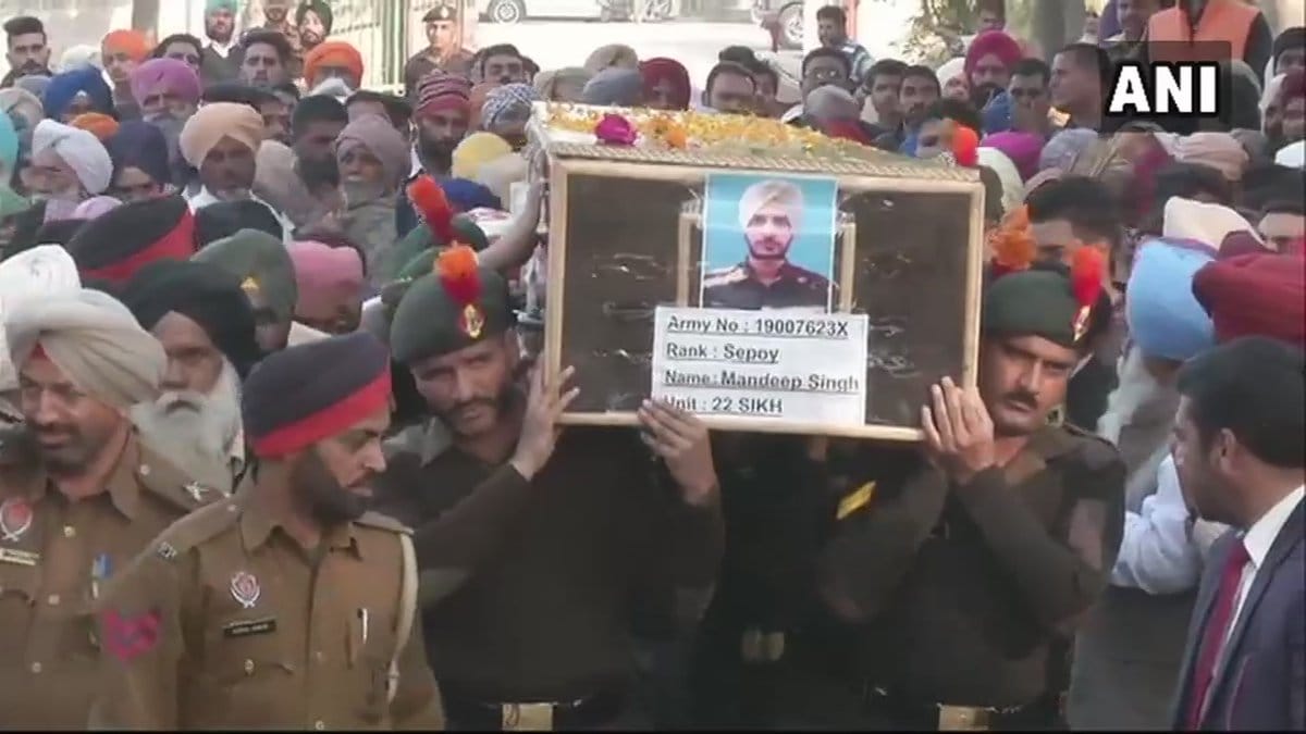 Last rites of 23-year-old Sepoy Mandeep Singh in Sangrur's Lehragaga