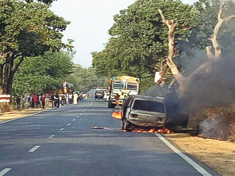 Fire at Maruti van on the highway