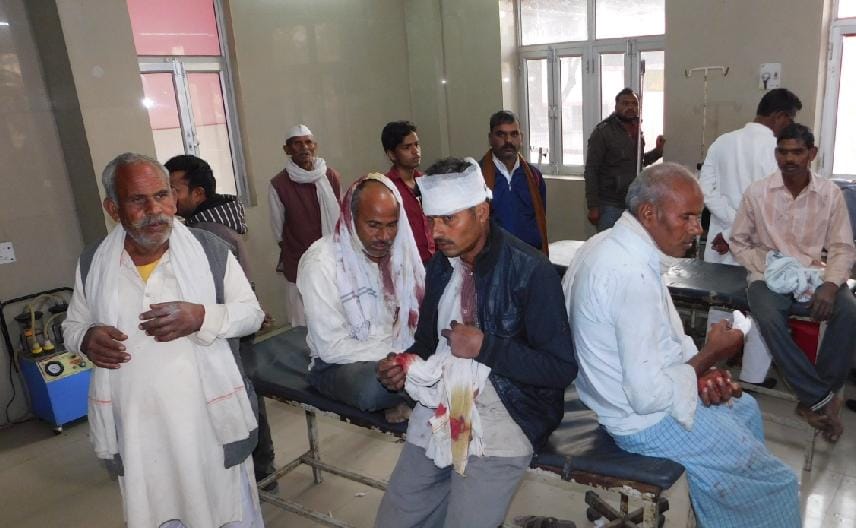 assault during funeral in mainpuri 
