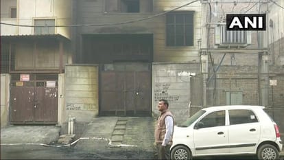 17 killed in a fire which broke out at illegal crackers godown in Bawana Industrial Area, FIR lodged