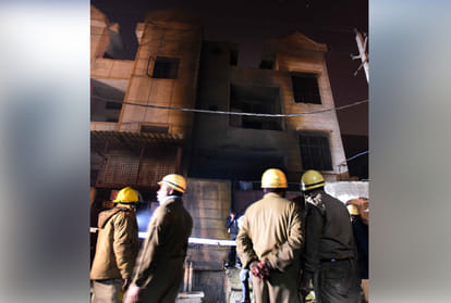 bawana fire : bjp blaming aap for bawana fire