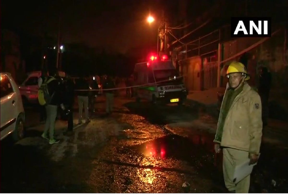 fire broke in bawana, 9 dead