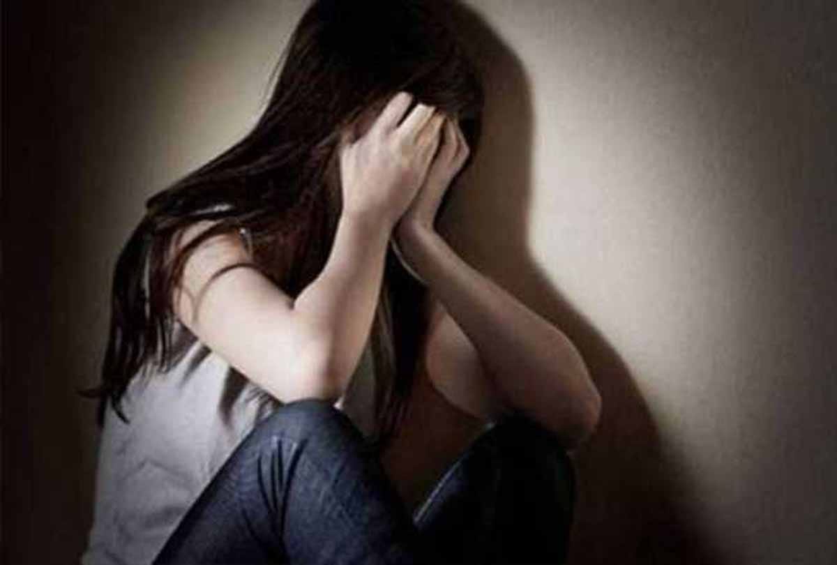 23 year old girl raped by her father in up
