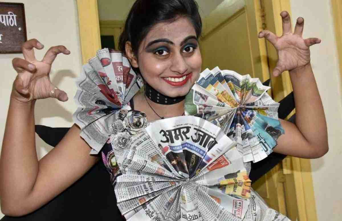 Clothes design by newspaper in kashi yatra fest