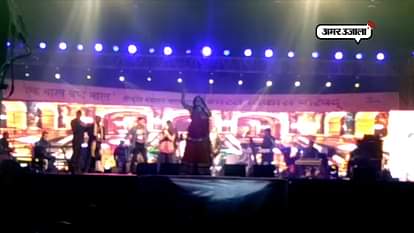 MALININAWASTHI PERFORMANCE ON EK SHAM DESH K NAM PROGRAMME IN NOIDA