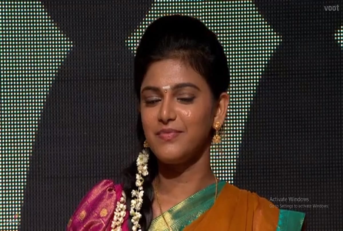 Rising star d prasanna does not know hindi language but sings 