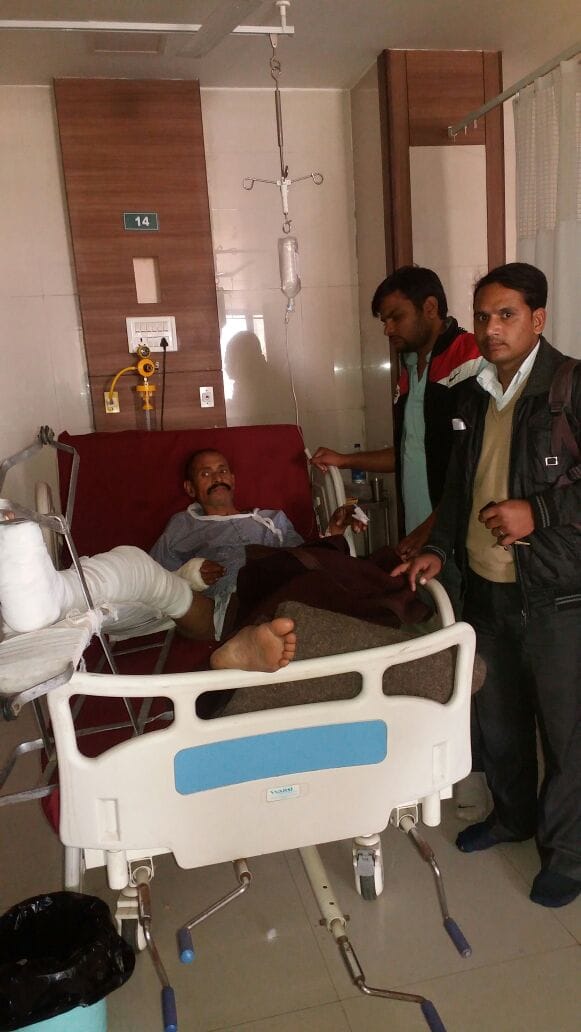 robbery in agra two factory 