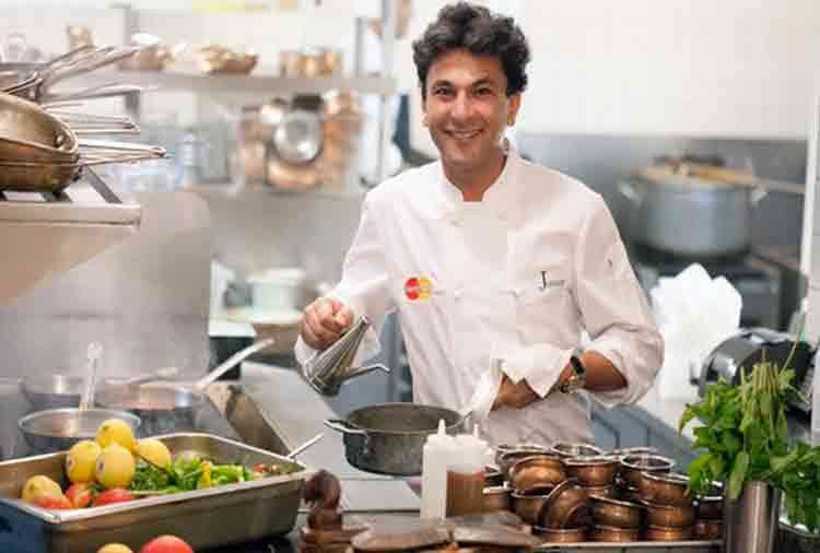 popular chef vikas khanna was threatened to chop his fingers by owner of the hotel