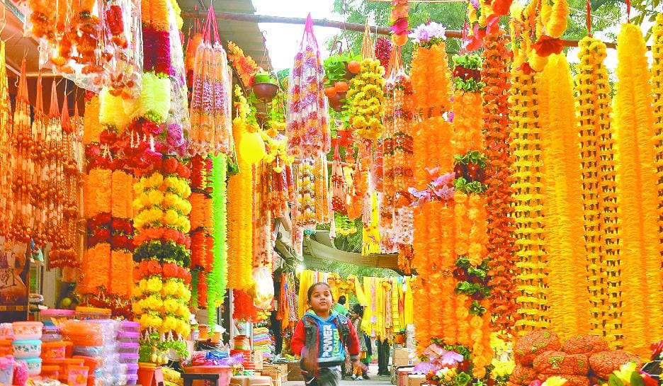 vasant panchami gets enjoying in agra