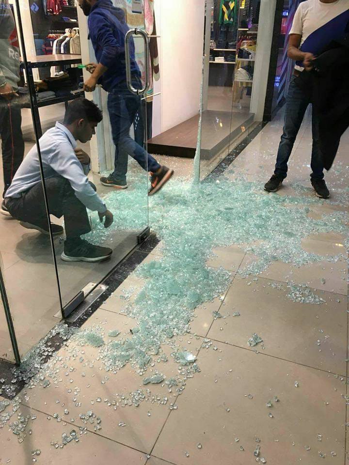 Movie Padmavat oppose, firing and break in kaisal mall