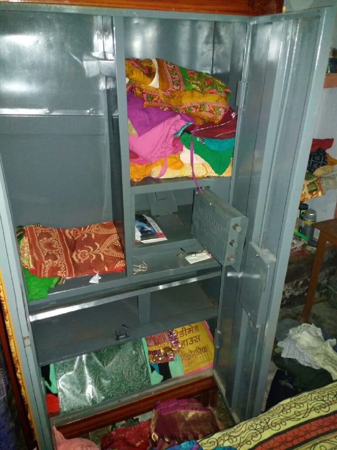 डीसीएफ के पूर्व चेयरमैन के घर 15 लाख की चोरी