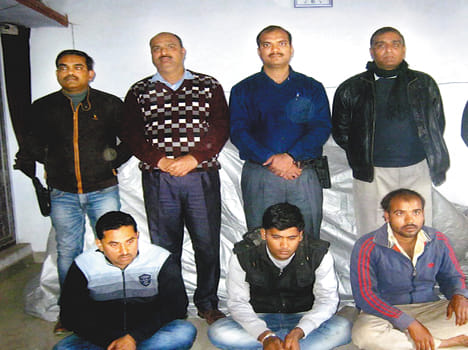 Three arrested with ganja of 30 lakhs