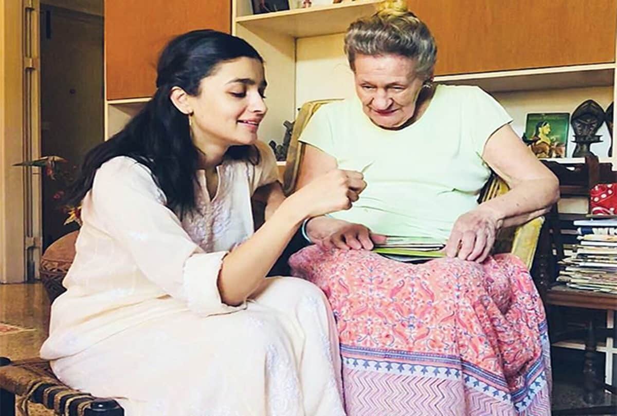 Alia bhatts picture with her grand mother can steal your heart