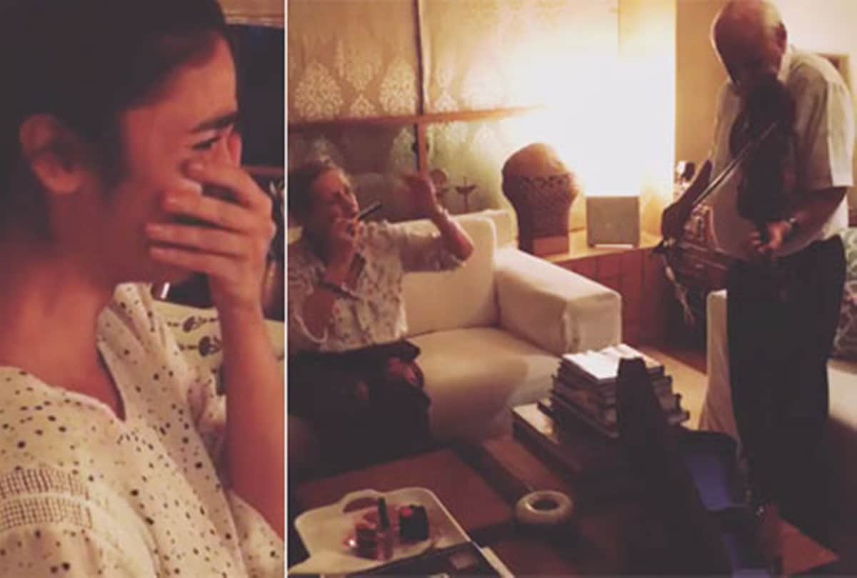 Alia bhatts picture with her grand mother can steal your heart