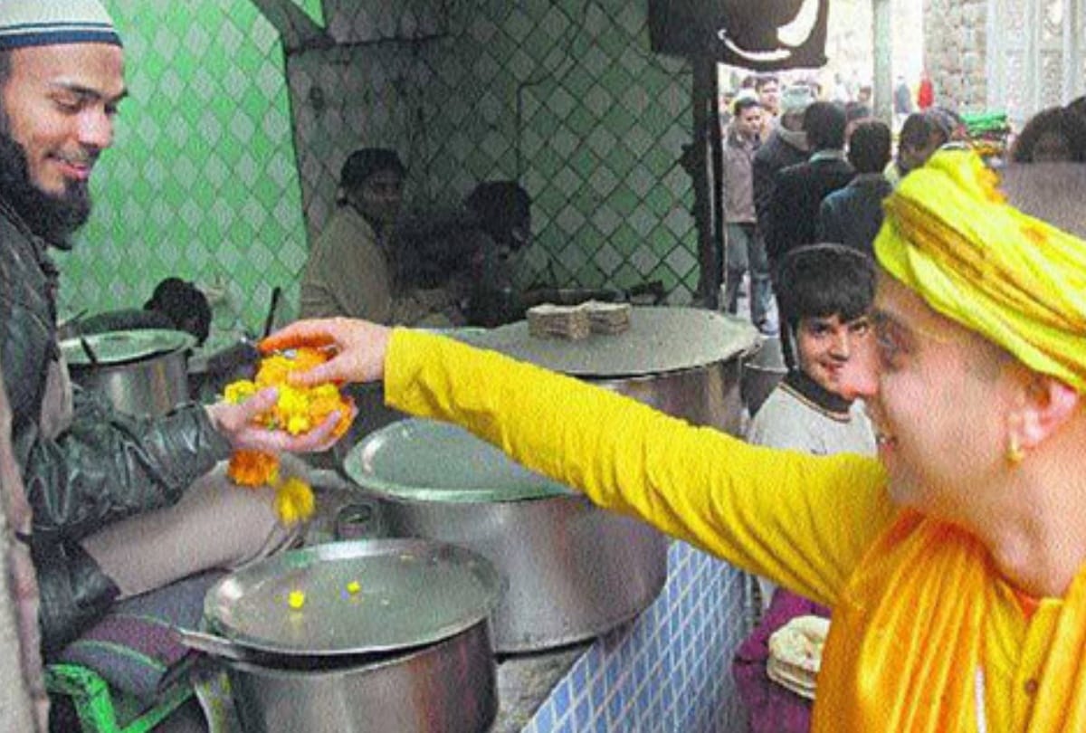 know why muslims also celebrates basanch panchami at this place