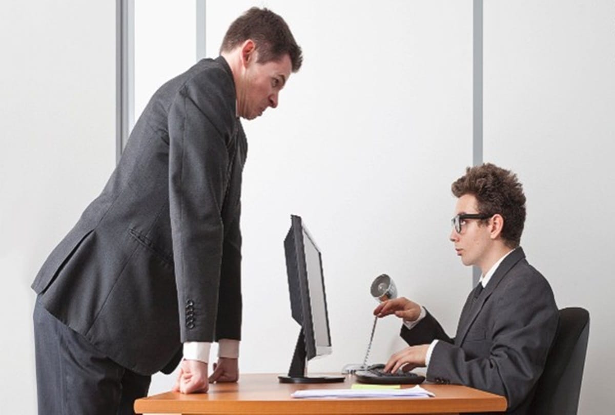 signs when your boss want you to leave office