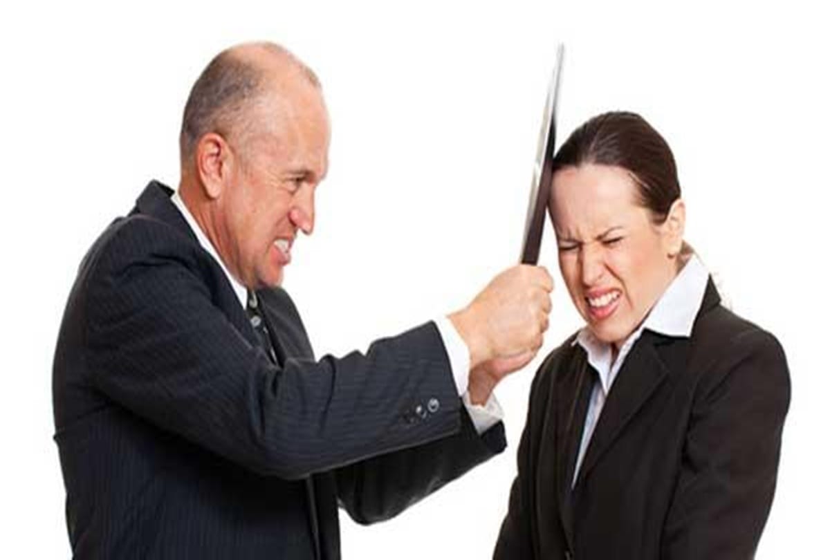 signs when your boss want you to leave office