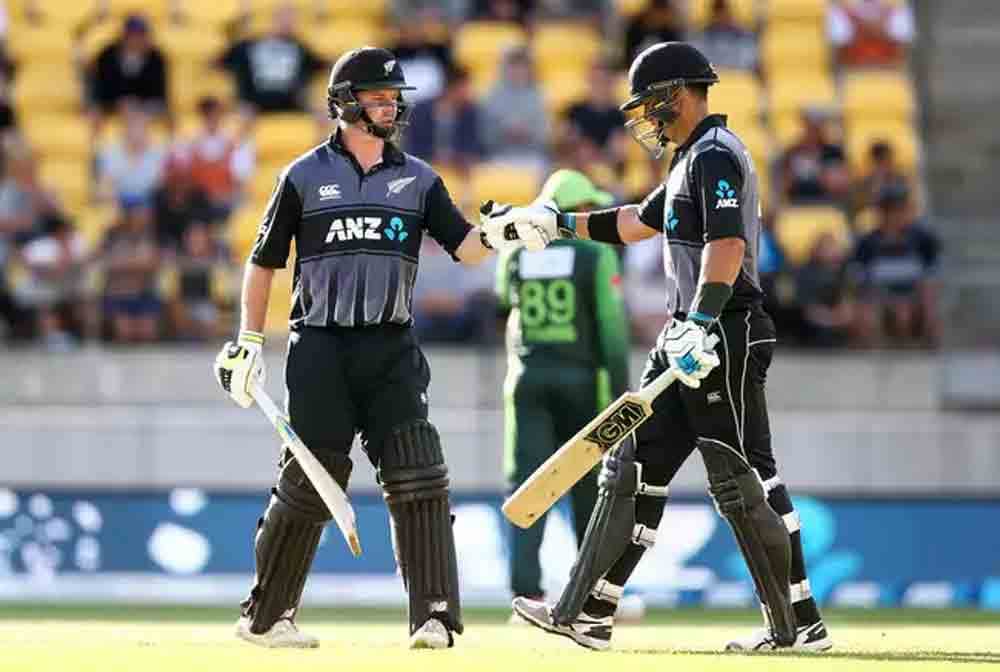 colin munro missed to equal fourth continue fifty in t20