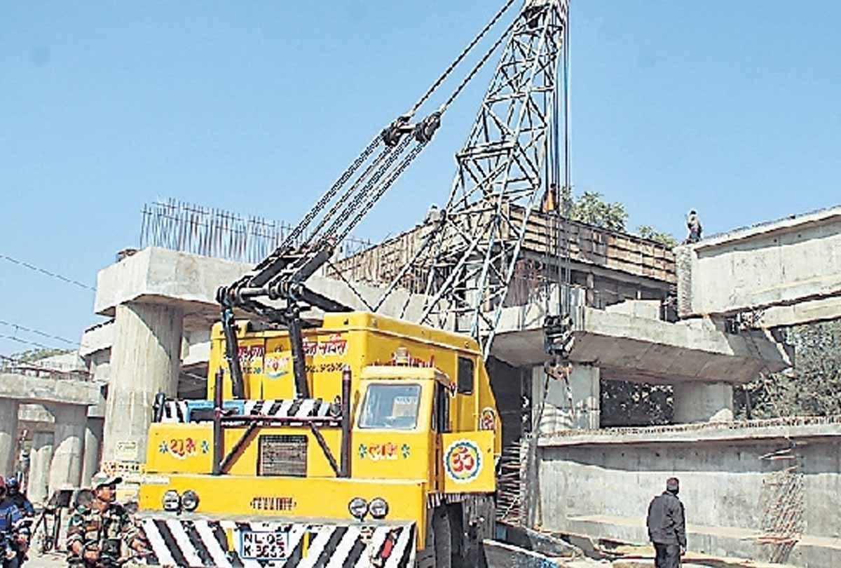 minister scolded officials for not being overbridge complete