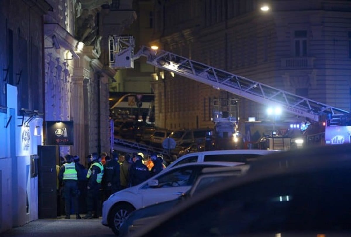 Fourth person dies after Prague hotel fire