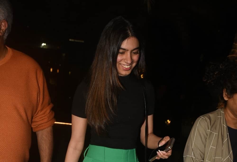 Sara Ali Khan, Katrina Kaif and Janhvi Kapoor made their fans sunday awesome with these hot pics