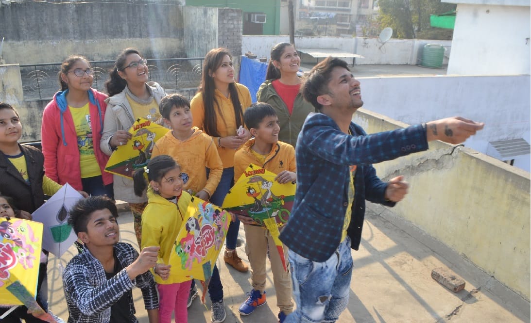 basant panchami 2018 celebration with flying kite