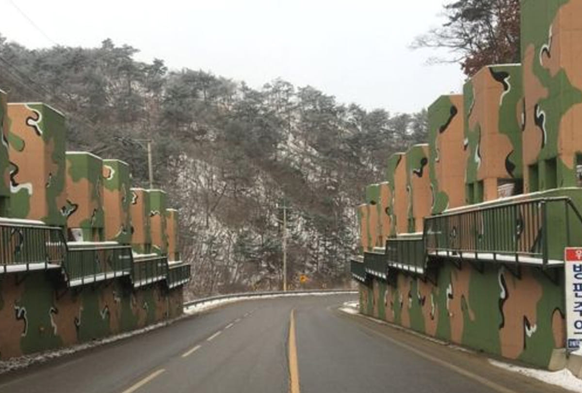  North Korea border's tunnels, bunkers and landmines