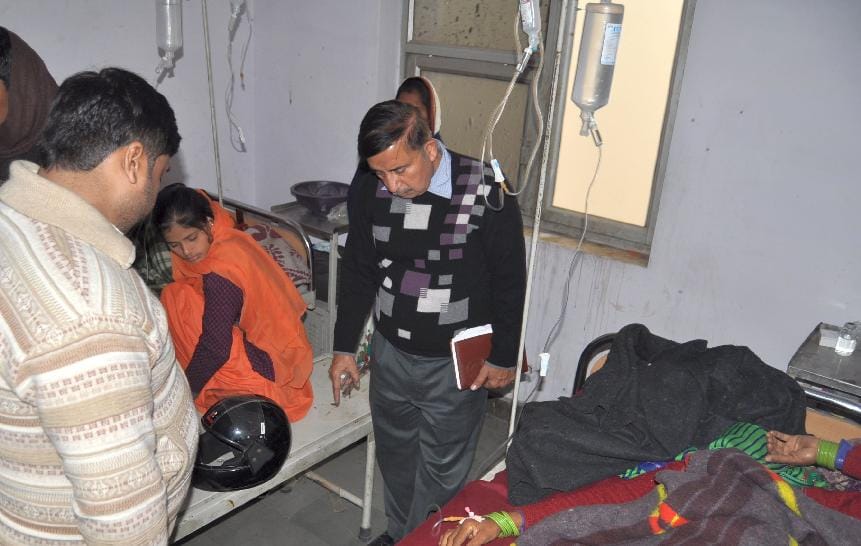 health department team raid in hospital in agra  