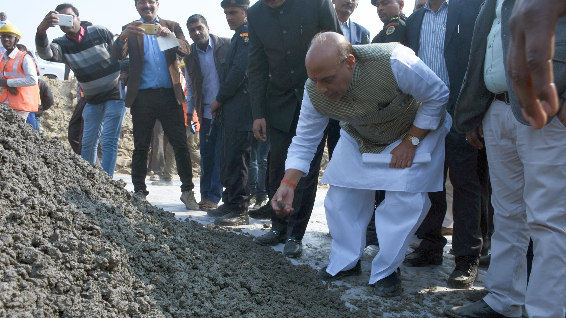 rajnath singh inspescted outer ring road