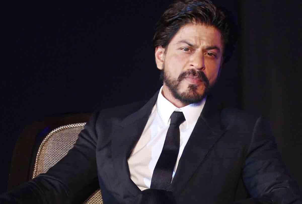 shahrukh khan tweet before pm narendra modi reach davos 2018 goes viral
