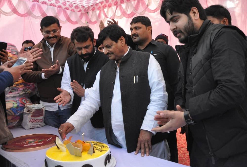 Shivpal's party is heading towards Akhilesh