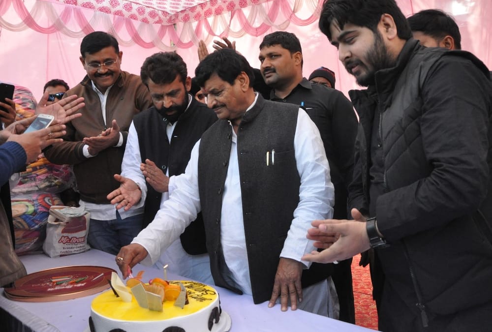 Shivpal's party is heading towards Akhilesh