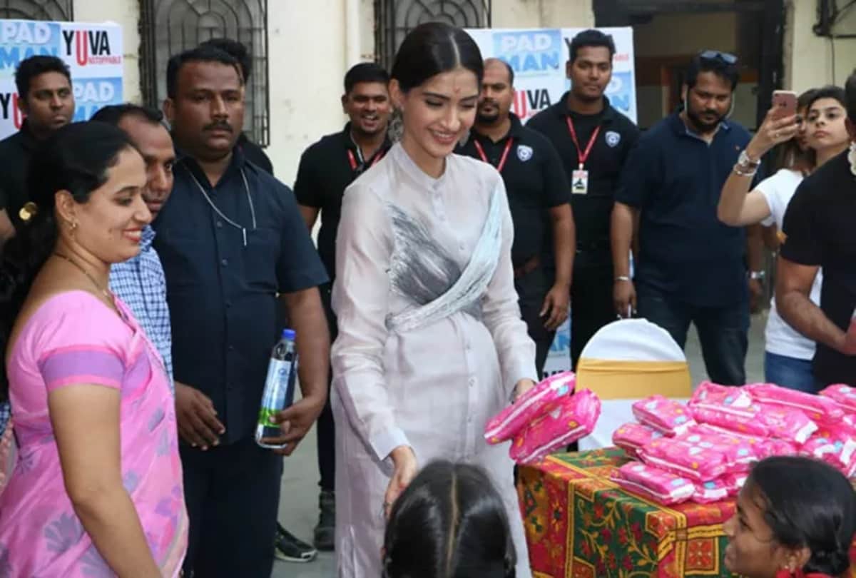 Sonam Kapoor asking 400 rupees contribution to buy sanitary napkins through video 