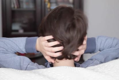 man cut a child hand