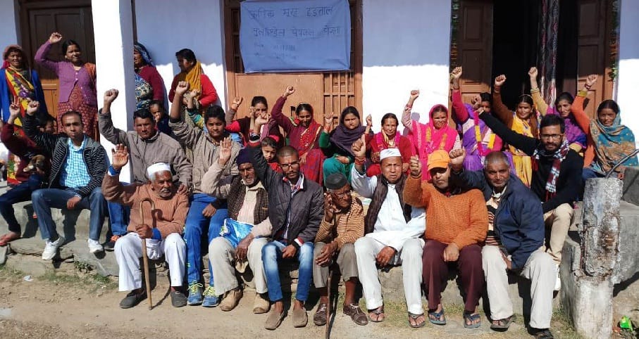 Women sitting on successive hunger strike in Pulhandola