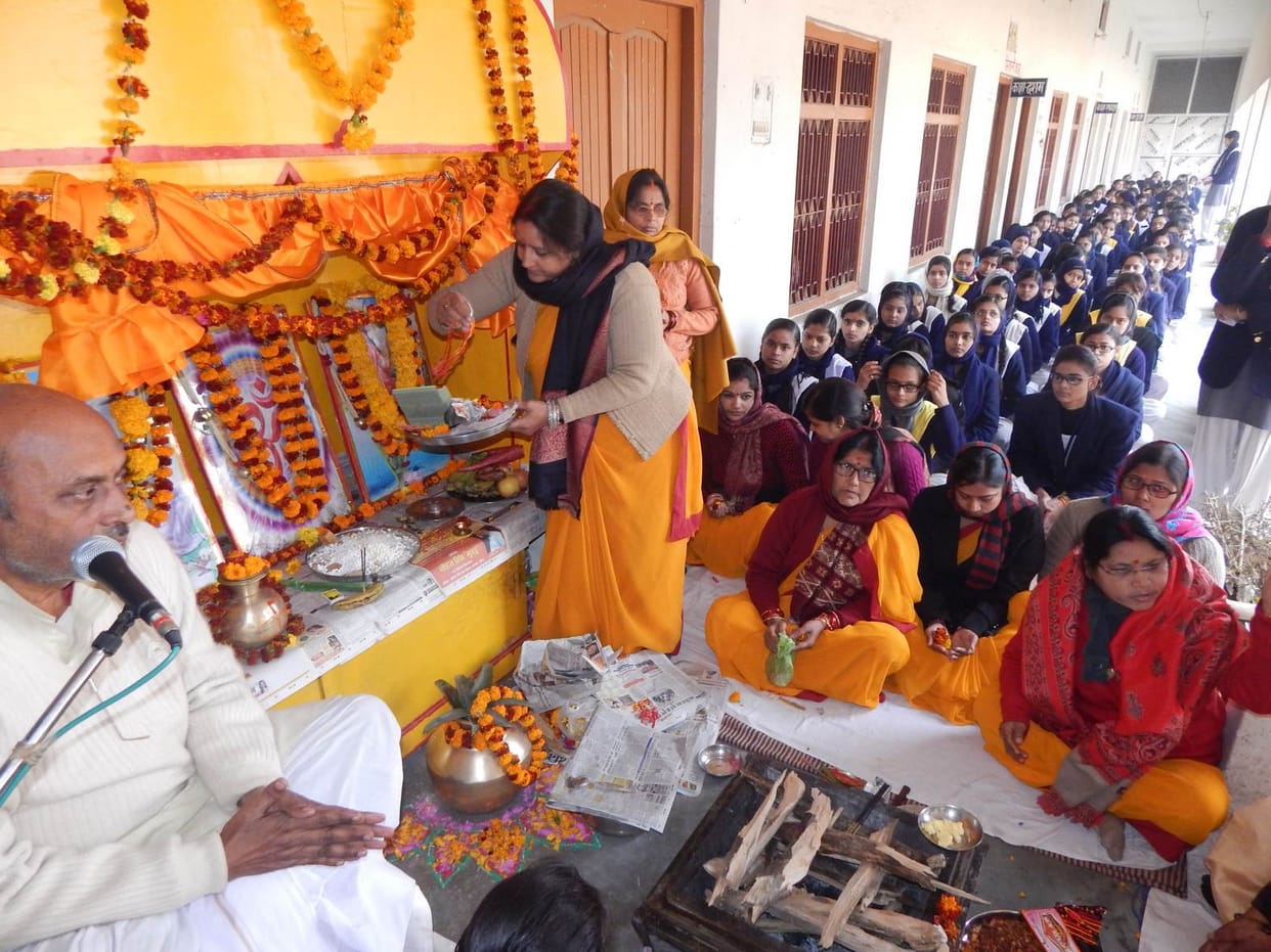 Veeravadini ki jaayakeke, Uder Ajir gulal