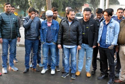 ten fake call centers busted in gurugram, 33 arrested 
