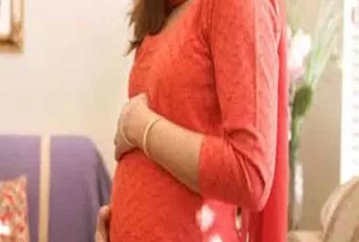 pregnant lady reached hospital in unnao