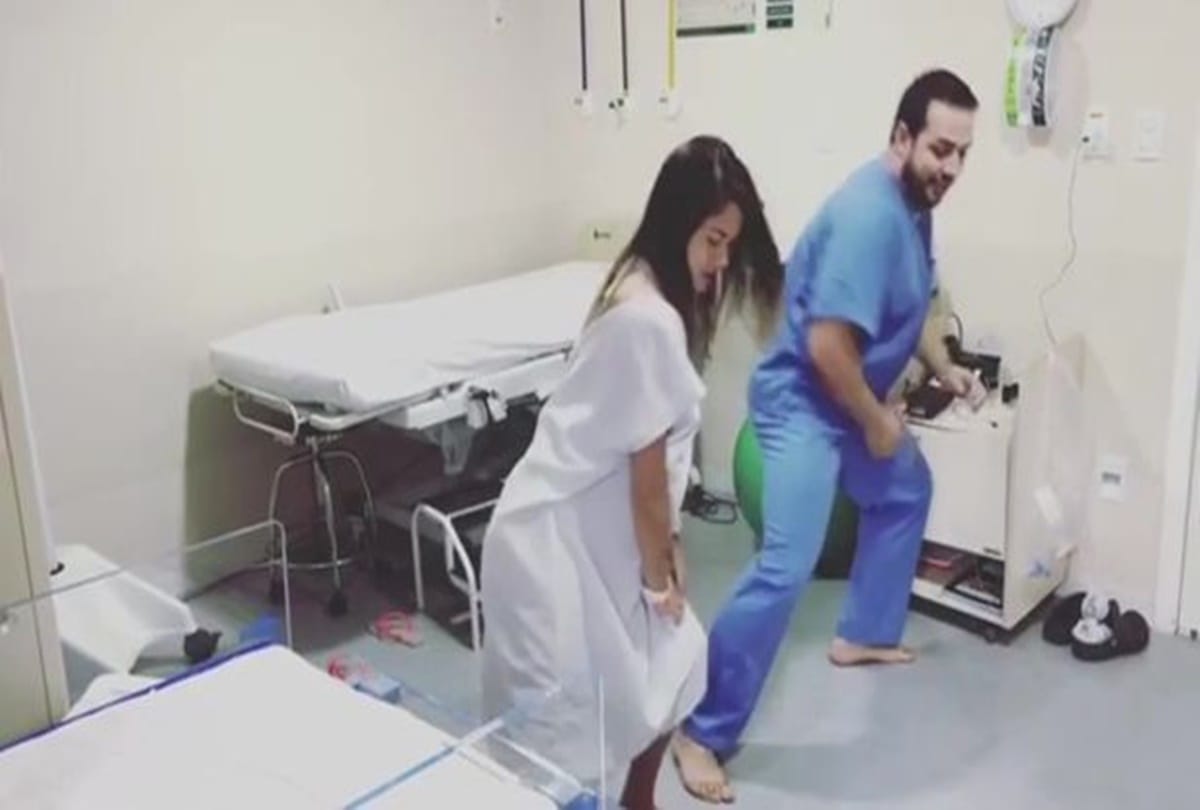Video being viral of doctor who is dancing with pregnant women 