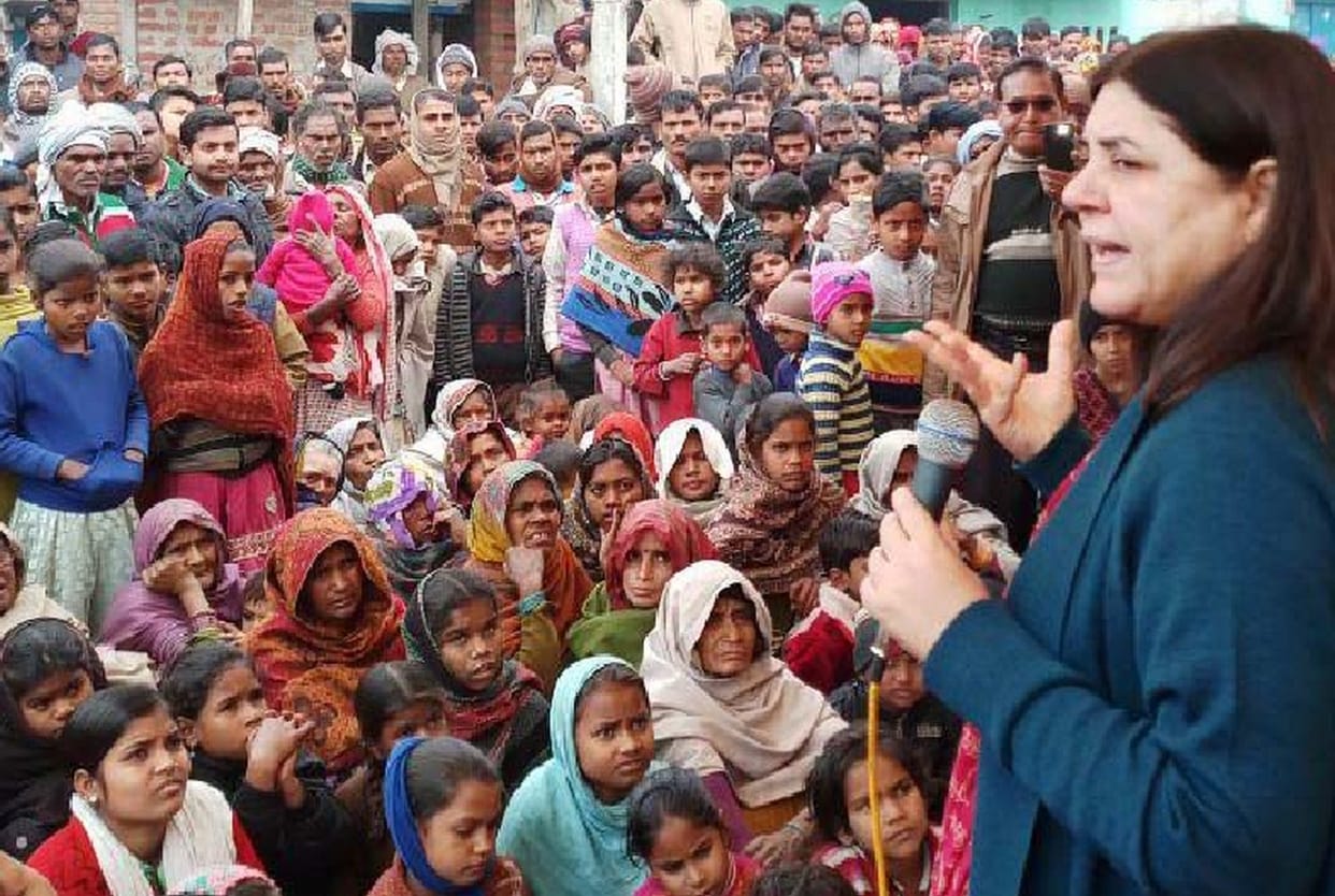 37 couple get engaged in community marraige