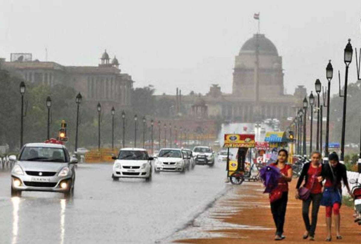 Drizzle in Delhi ncr dips mercury, poor visibility affects train services