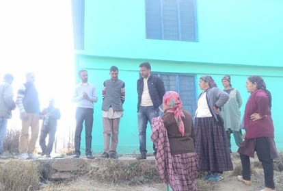 sdm rampur conduct surprise check at rampur bushahar