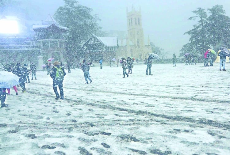 fresh snowfall in shimla and other distt of himachal