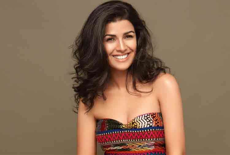 nimrat kaur speak about working in hollywood without tae the name of priyanka and   deepika