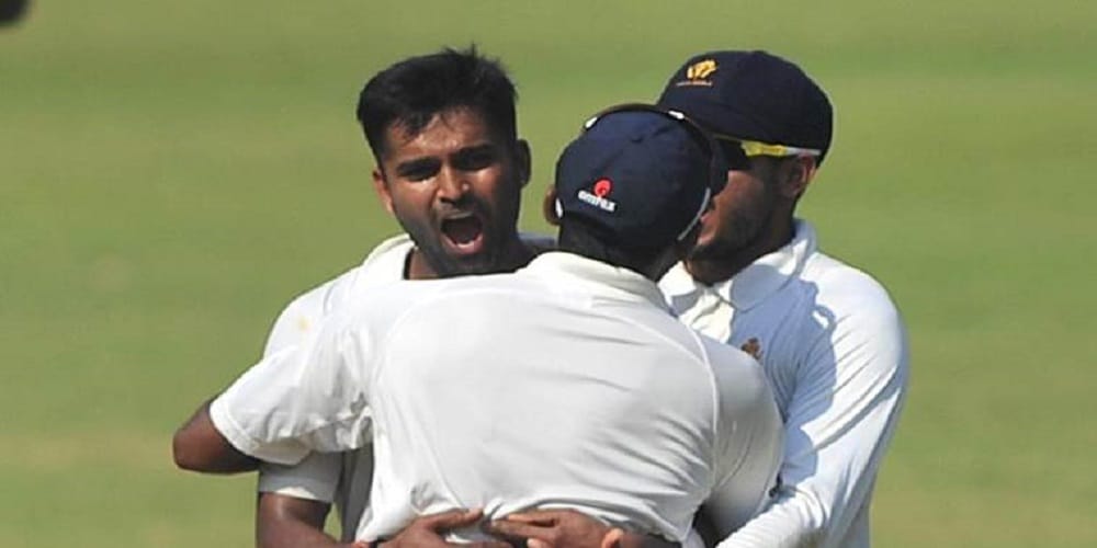 vinay kumar does run out like jonty rhodes style in syed mushtaq ali trophy