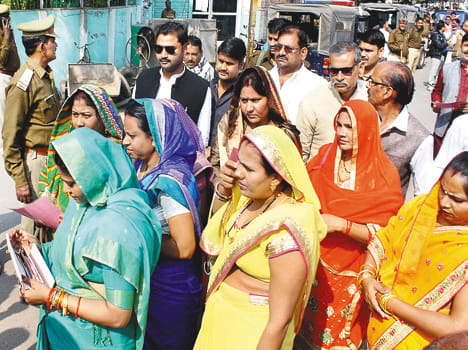 District panchayat president against no-confidence motion passed 