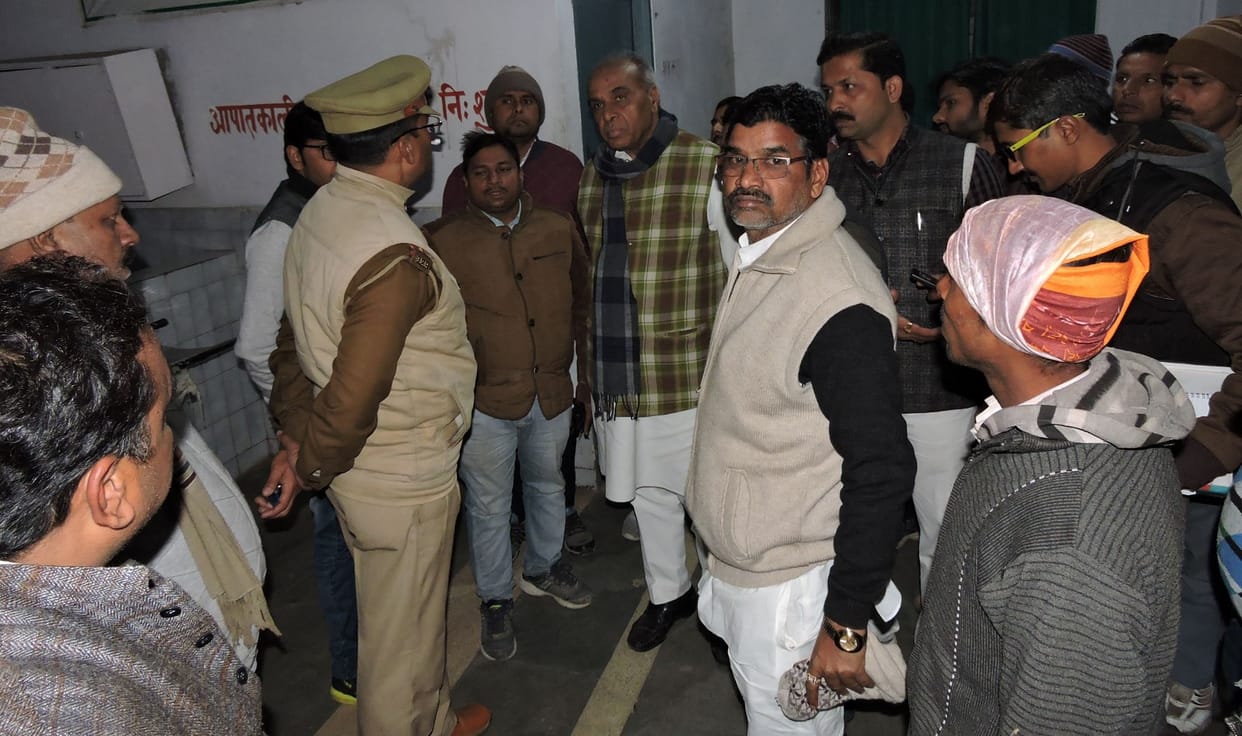 ट्रैक्टर ट्रॉली ने बाइक सवार दो युवकों को रौंदा, मौत