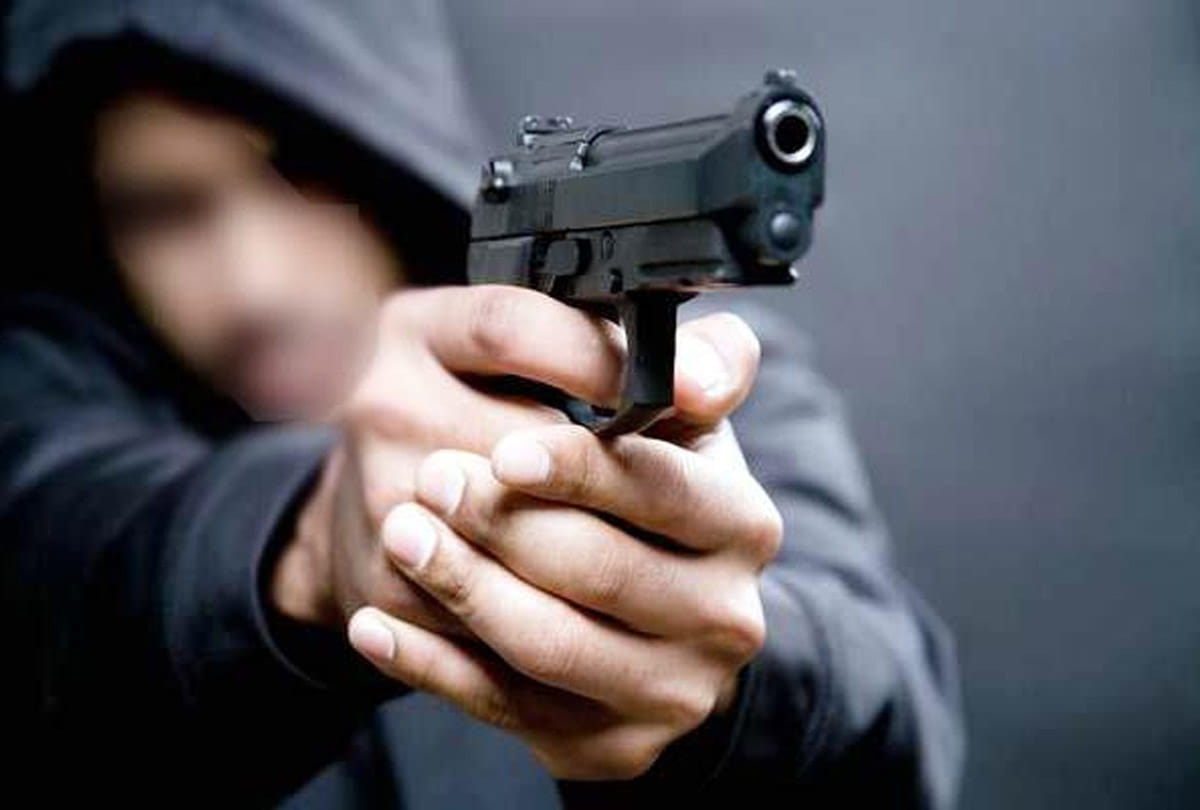 gun shot in mahoba