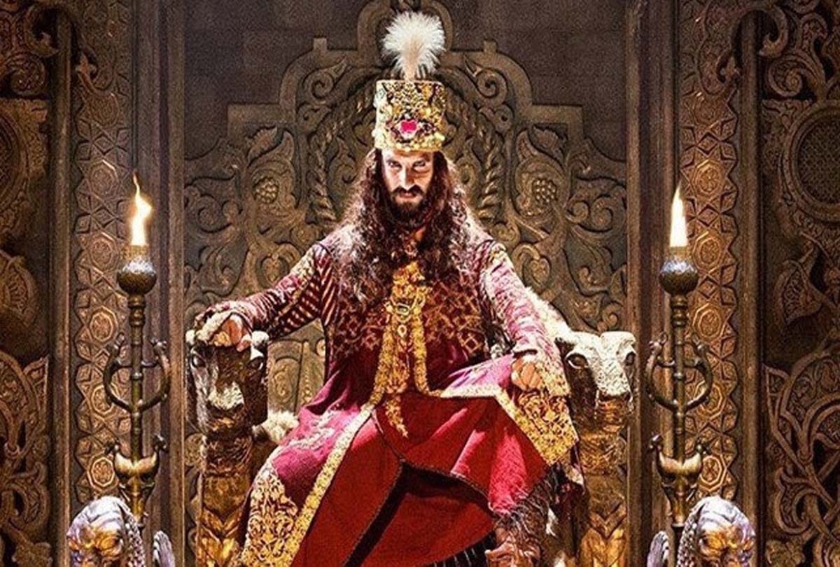 Padmaavat protests turn violent
